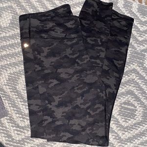 Fabletics camo leggings